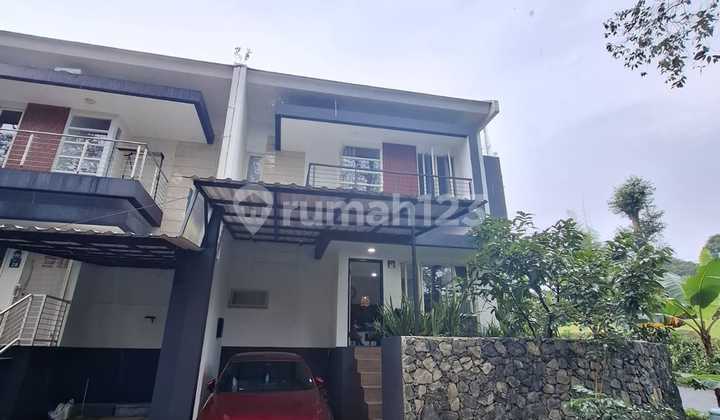 Rumah Cantik 2 Lantai Hook Siap Huni di Rancamaya