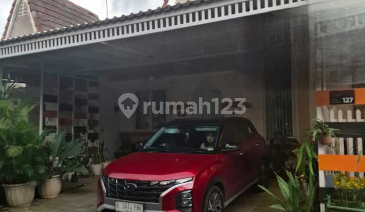 3-Storey House with 360-Degree Mountain View Ready to Occupy in Venesia Cluster 2