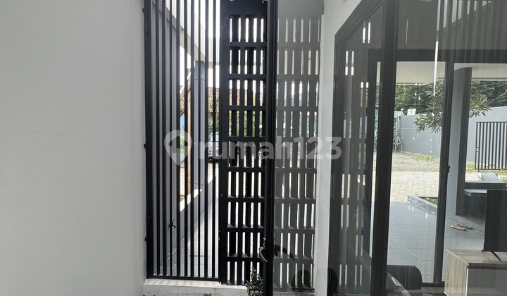 Rumah Scandinavia 2 Lantai Siap Huni  2