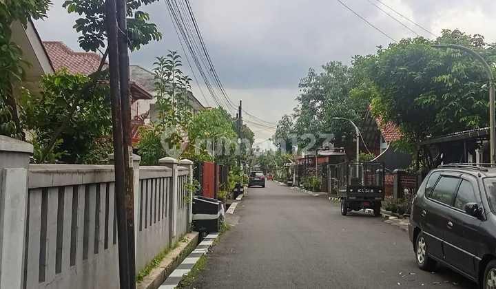 Termurah Rumah Kost di Bawah NJOP Sayap Jalan Jakarta Bandung