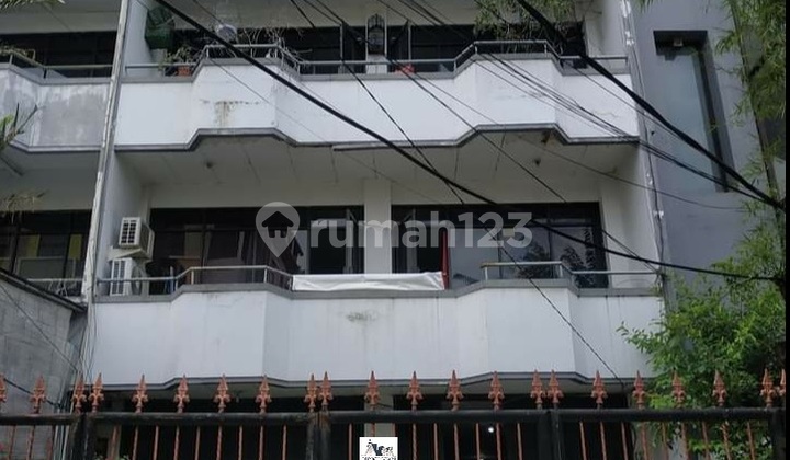 Ruko Mangga Besar (Size 7.5x24 m) 2