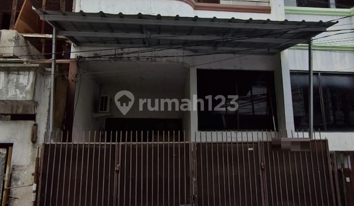 Rumah Teluk Gong (Ukuran 4,5x15 m) 1