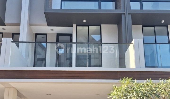 For Sale House in Pik 2 Osaka Residence 3 Bedrooms