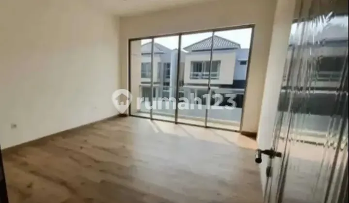 Rumah Golf Island pantai indah kapuk siap huni type aralia