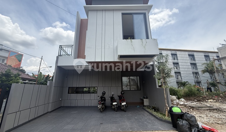 Rumah 2 Lantai Termurah Dekat Lebak Bulus Bonus Mobil Listrik