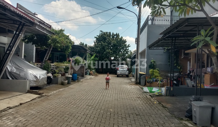 House for Sale with Strategic Location Near Toll Exit and DTC Mall