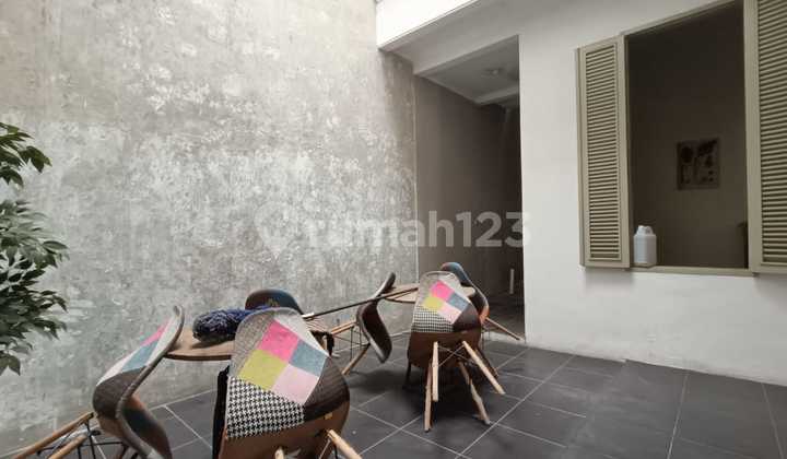 Rumah Murah 2 Lantai Full Furnished Homy SHM Sayap Gatot Subroto 2