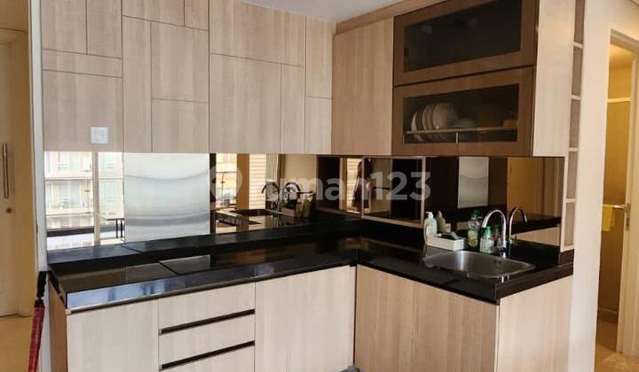 Apartemen 4 Kamar Tidur Semi Furnished di Landmark Apartemen 2