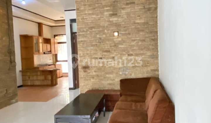 Affordable Good 1-Story House with SHM in Kawaluyaan Indah XI Housing Complex Affordable Good 1-Story House with SHM in Kawaluyaan Indah XI Housing Complex