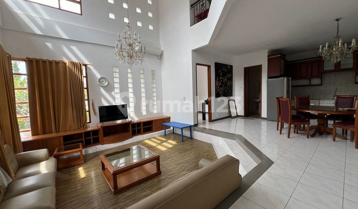 Rumah Murah 2 Lantai Full Furnished Besar Bagus Shm Di Setra Duta Rumah Murah 2 Lantai Full Furnished Besar Bagus Shm Di Setra Duta