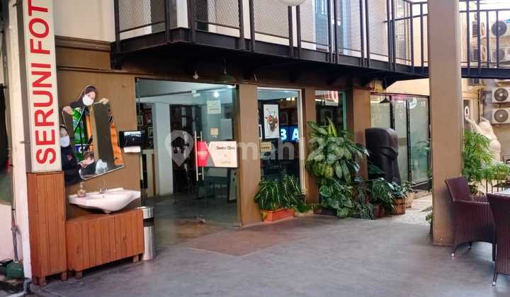 Ruang-usaha Murah Lelang Gedung 3 Lantai Di Jalan Riau 