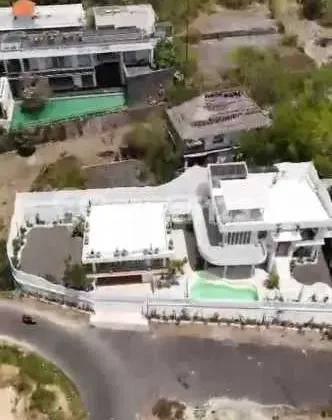 Vila Murah Bagus Full Furnished Ada Pool SHM di Gwk Bali