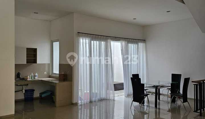 Rumah Murah 2 Lantai Siap Huni Bagus Shm Di Budisari 1