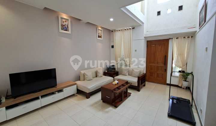 Rumah Murah 2 Lantai Bagus Terawat Furnished SHM di Ciwastra 2