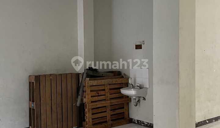 Cheap Ruko 2.5 Floors Good Area 109.0 M² SHM In Sudirman Wing 2