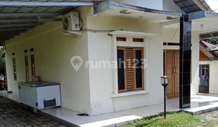 A Comfortable and Ready-to-Live House in Caringin