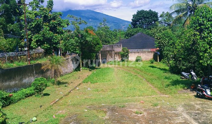 Strategic Villa With Mount Salak View