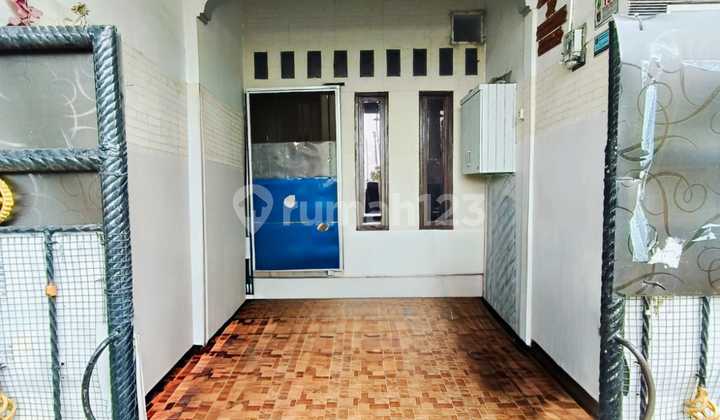 Rumah di Depok, Dekat Stasiun Kereta dan Terminal Bus,Strategis dan Dekat Akses Tol 2