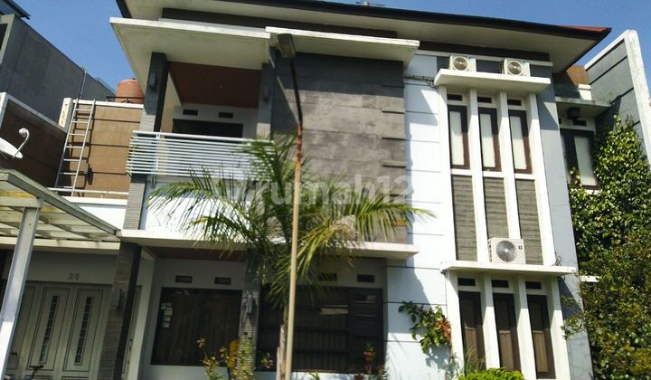 Dh-137 For Quick Sale, House in Singgasana Pradana Mekar Wangi Complex