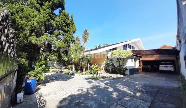 El- Dijual Rumah Hitung Tanah Dago Mainroad Bandung El- Dijual Rumah Hitung Tanah Dago Mainroad Bandung