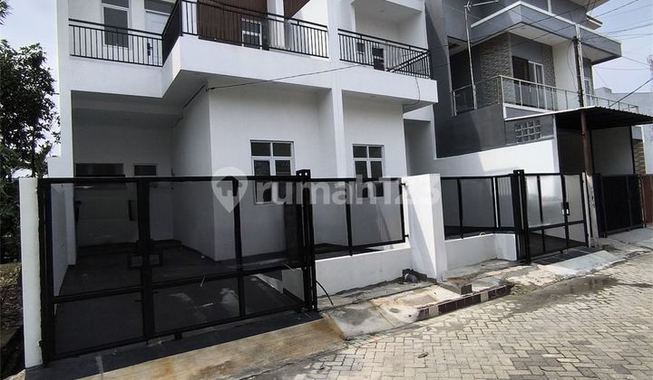 Di Jual Rumah Brand New 2 Lantai Siap Huni di Kota Harapan Indah Bekasi