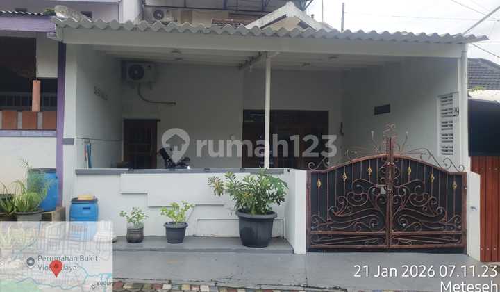 Rumah 2 Lantai Spesifikasi Istimewa di Meteseh - Ph 1
