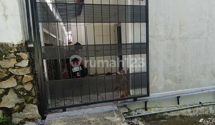 Rumah Mungil Cantik Diap Huni di Meteseh - Ph 2