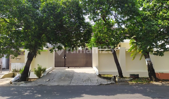 Rumah Strategis di Daerah Bisnis Semarang Timur 2