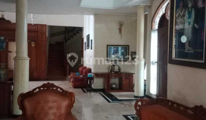 Rumah Megah 2 Lantai Siap Huni di Pamularsih - di 2