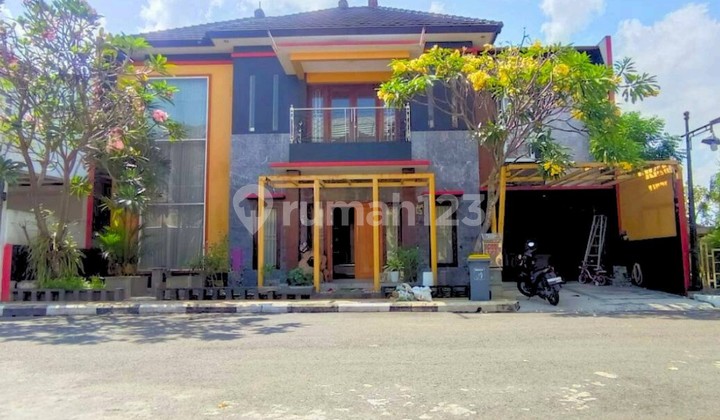Rumah 2 Lantai Dekat dengan Kampus Ums Kartasura