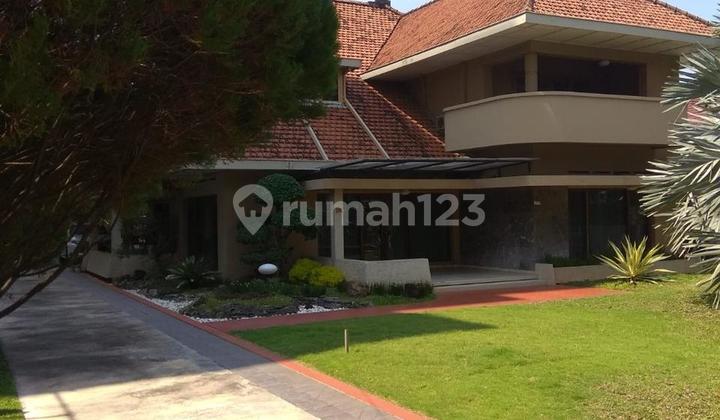 Rumah 2 Lantai Cantik dan Megah di Pusat Kota Semarang 2