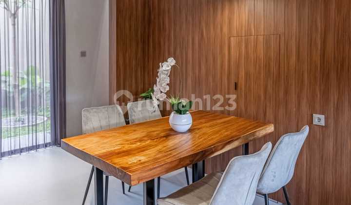 Rumah Baru 2 Lantai Modern Tropis di Mijen Samping Citraland Bsb City 2