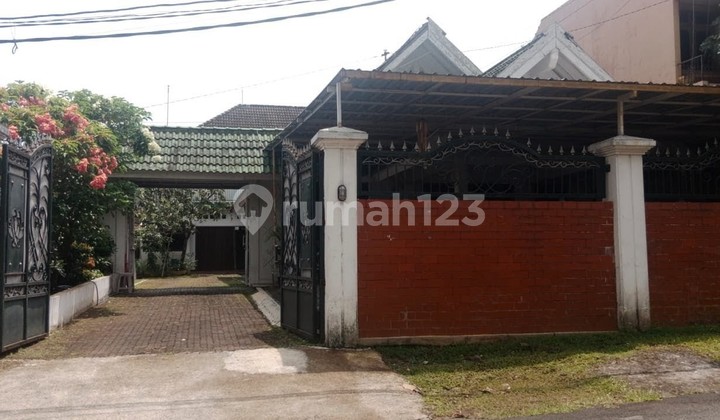 Rumah Cantik Hitung Tanah di Semarang Atas 1