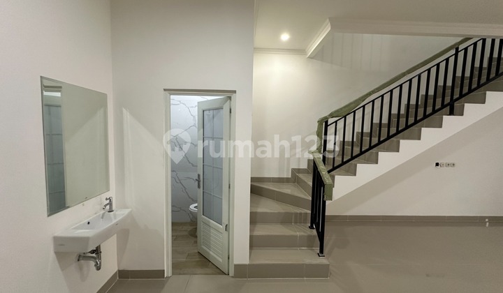 Rumah 2 Lantai Hadap Timur Di Batu Tulis Jakpus Rumah 2 Lantai Hadap Timur Di Batu Tulis Jakpus