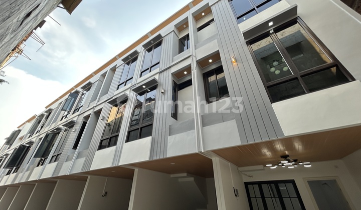 Hunian Eksklusif One Gate System Di Sawah Besar Pusat Kota