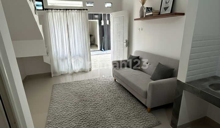 Rumah Murah 2 Lantai 2 Kamar di Cempaka Putih Akses Motor