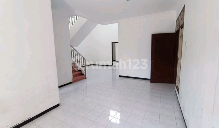 Two-Story House . Dharmahusada Mas