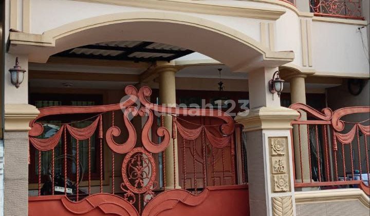Rumah 2 Lantai Dharmahusada Mas Hadap Utara - SHM