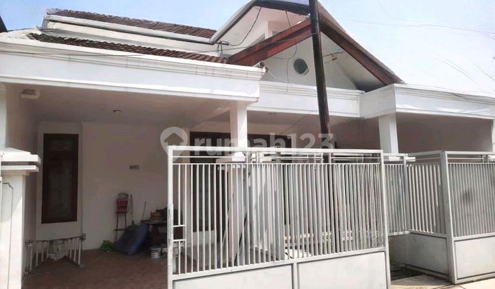 Rumah Siap Huni. Jl. Wisma Permai 2