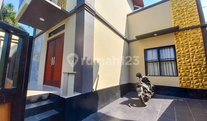 New house for sale, 3 years old, next to SMPN 4 Sukabumi - Super easy access to the city.