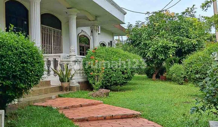 For Sale Hook House in Elite Environment South Jakarta Cinere Estate 1