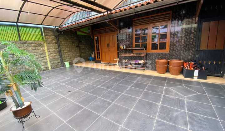 House in DPR RI Complex, South Meruya, West Jakarta