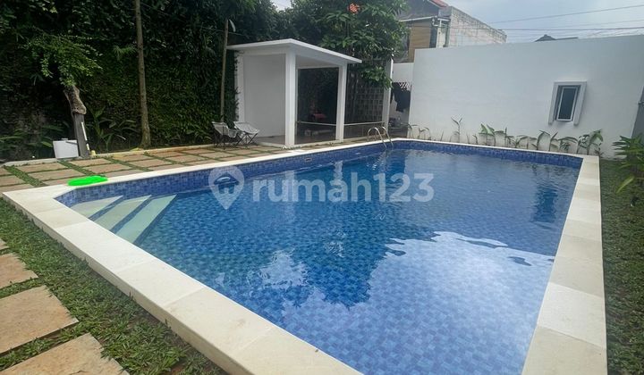 House with Swimming Pool in Dipondok Labu, South Jakarta 2