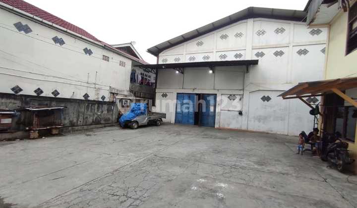 Ready-to-Use Warehouse in Downtown Jayapura