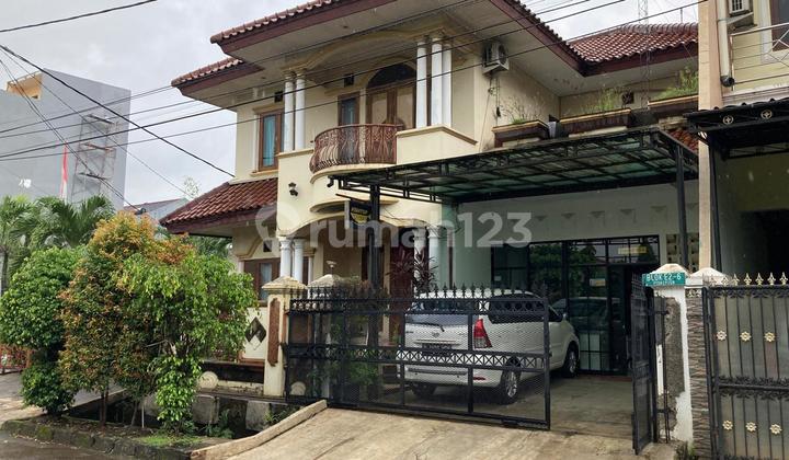 Dijual Rumah Modern dan Strategis di Kota Bekasi Dijual Rumah Modern dan Strategis di Kota Bekasi