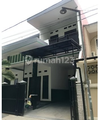 Dijual Rumah Strategis di Perumahan Permata Hijau Kota Bekasi 1