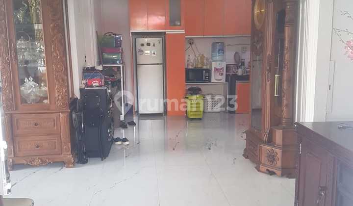 DIJUAL RUMAH STRATEGIS DI MUSTIKA JAYA BEKASI 2