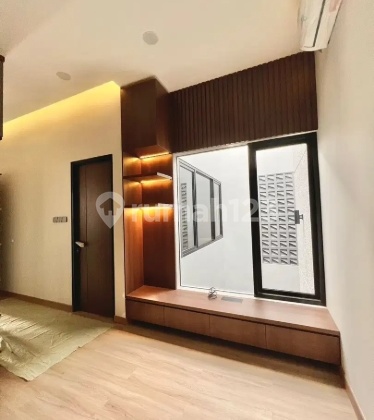 DIJUAL RUMAH BARU STRATEGIS DI LIPPO CIKARANG DIJUAL RUMAH BARU STRATEGIS DI LIPPO CIKARANG