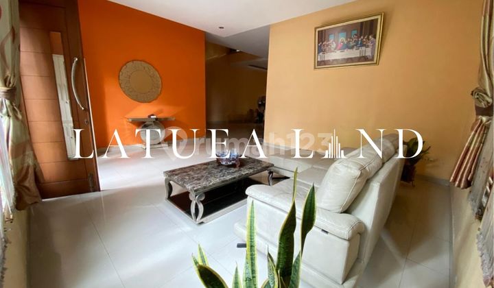 For Sale Large & Strategic House Pulogebang Permai 2