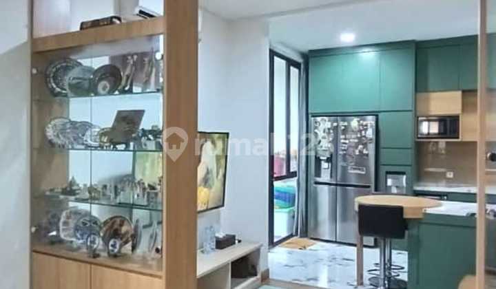 Rumah Cantik dengan Kolam Renang Dijual di Lippo Karawaci 2